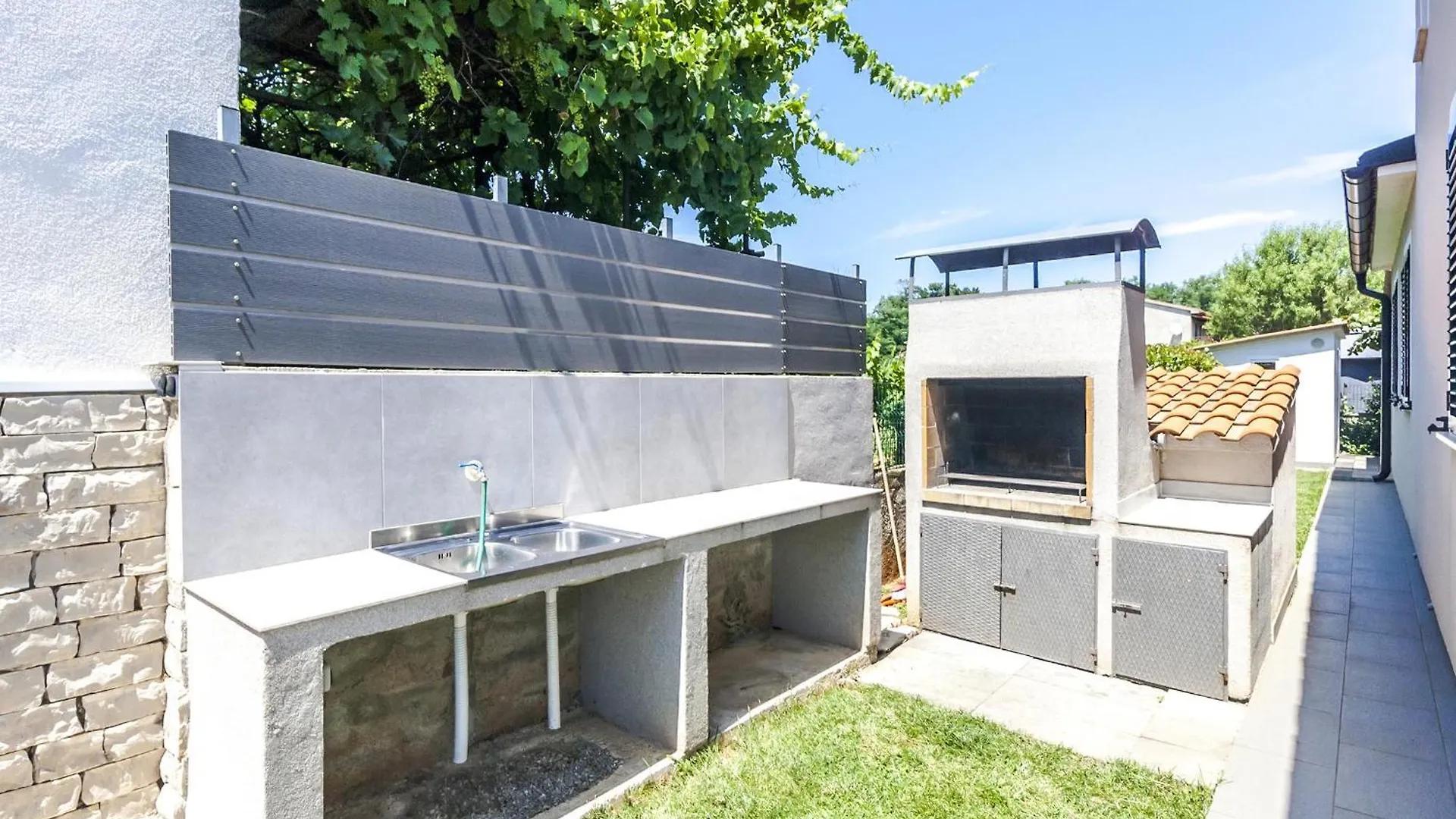 Holiday House Gortan For 7 People Near Pula With Children Playground And Private Pool - Pet Friendly Marčana