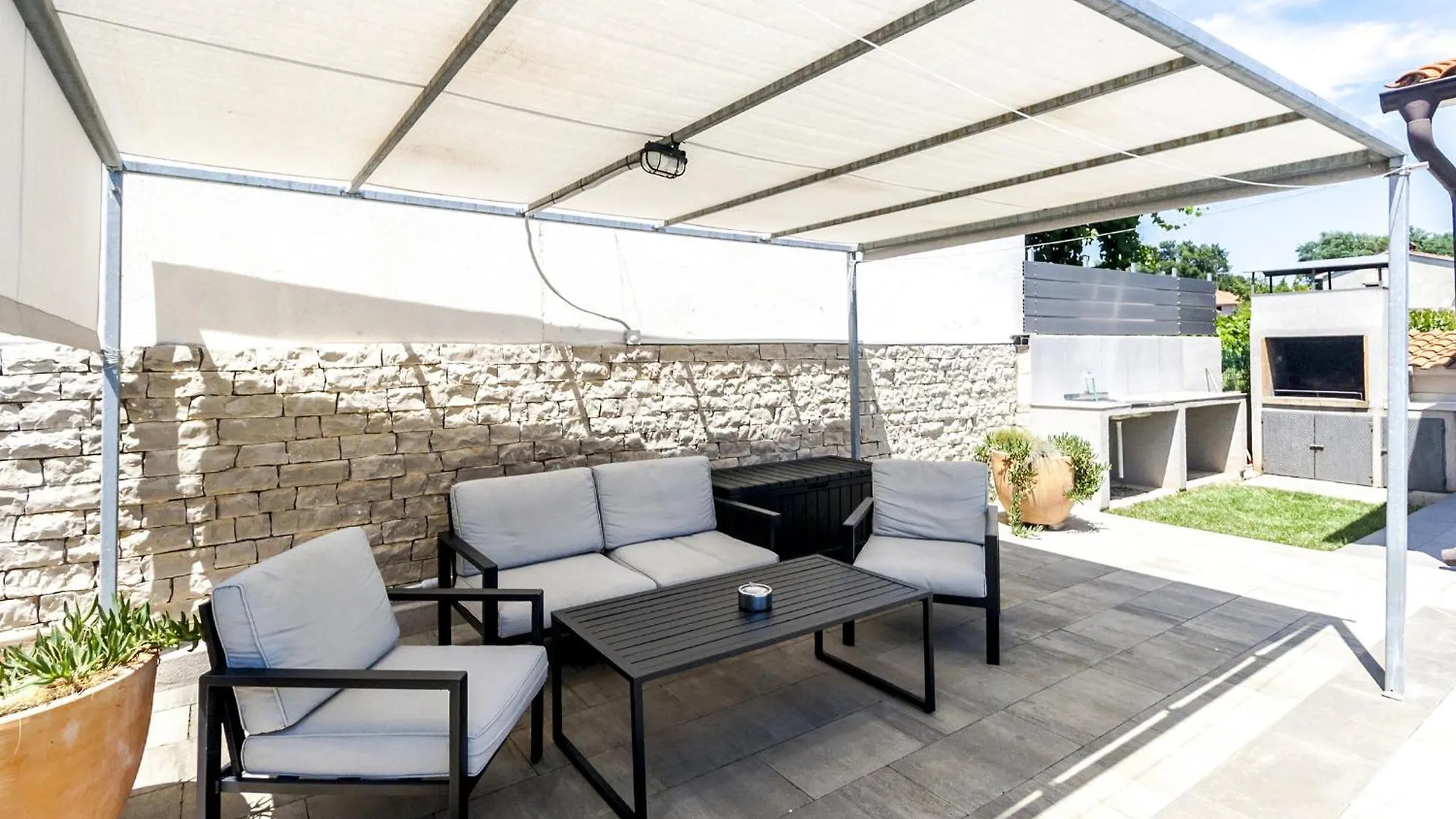 Holiday House Gortan For 7 People Near Pula With Children Playground And Private Pool - Pet Friendly Marčana 0*,  Croacia